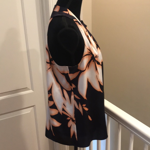 Tahari for Saks 5th Ave navy peach shell - Picture 4 of 4
